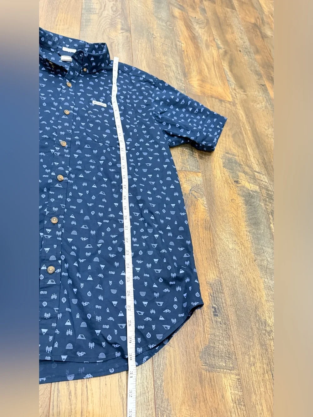 Columbia Shirt Mens Size Medium Blue Patterned Button Up Short Sleeve